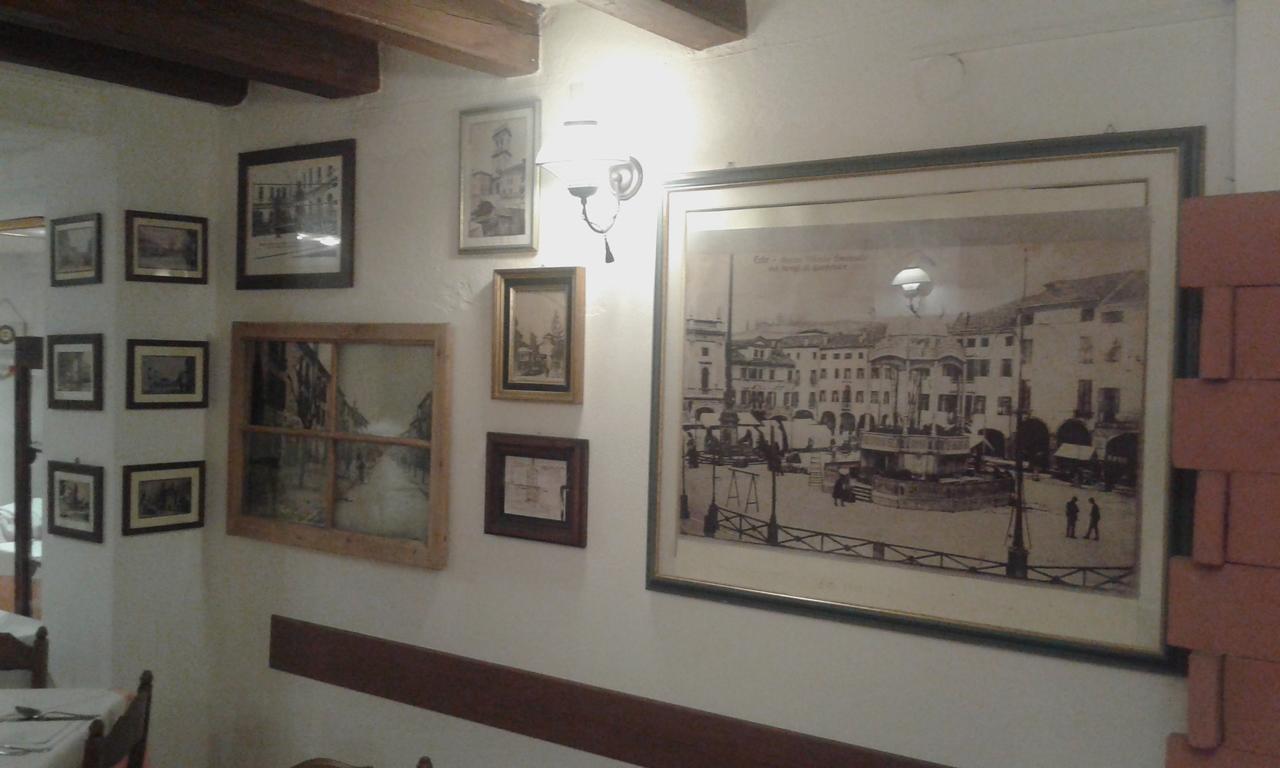 Albergo Ristorante Leon D'Oro Este Exterior photo